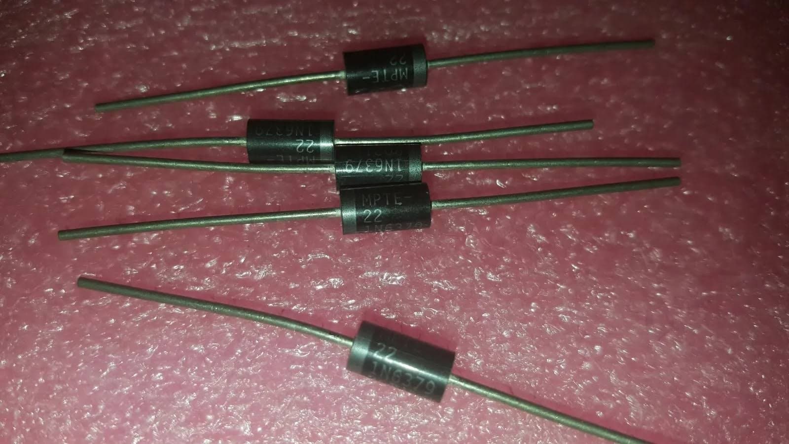 1667-units min. Motorola/Nat Or Equivalent - Diode transorb IN637 - 1N637 - 1N637