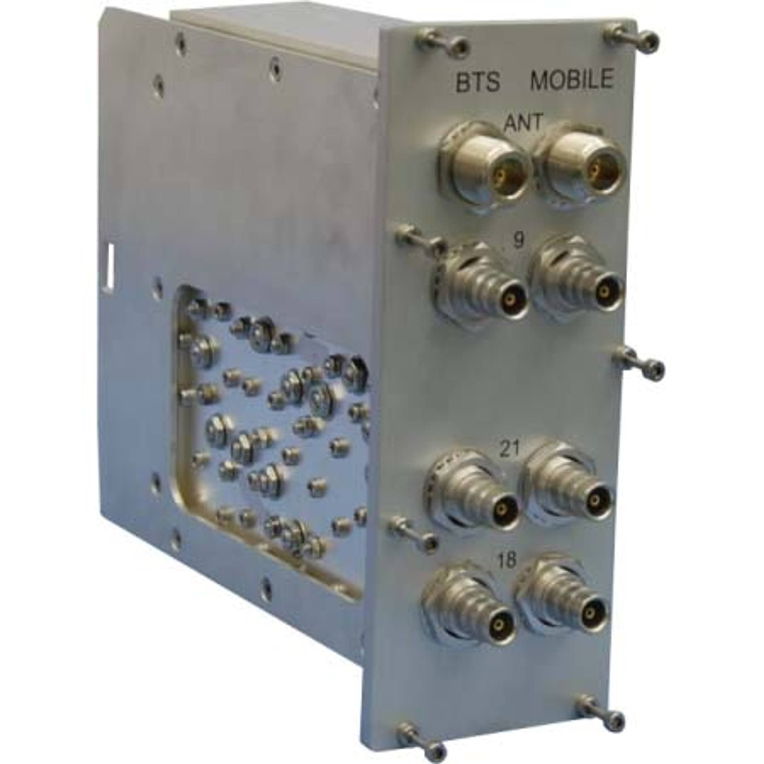 CommScope 7574288 - 4-way-combiner (806-869/896-941/1850-1995 Mhz/2.6)