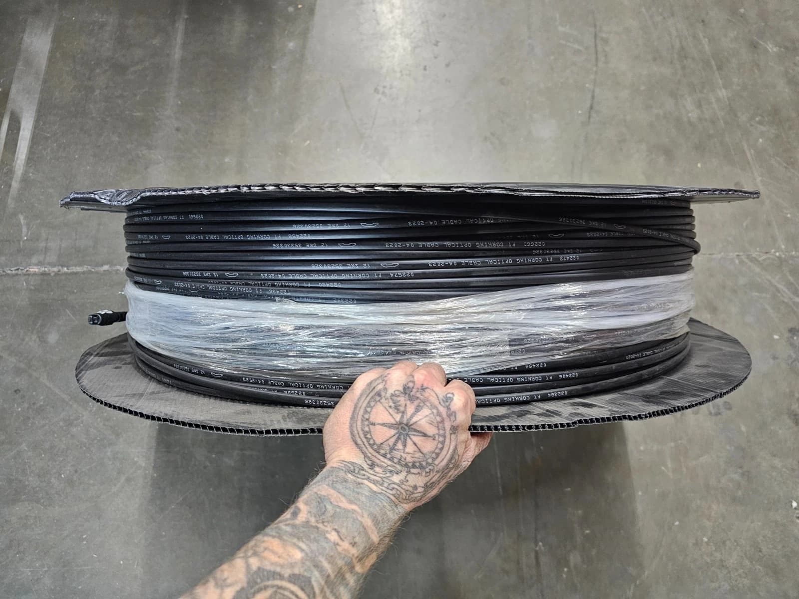 Corning MTB-1244FDD00FW-P - Term Fiber E12ne0 Ph P 12-optitap 12.3x3x3.4 1optitip 0.32x0.17/nt/1300f