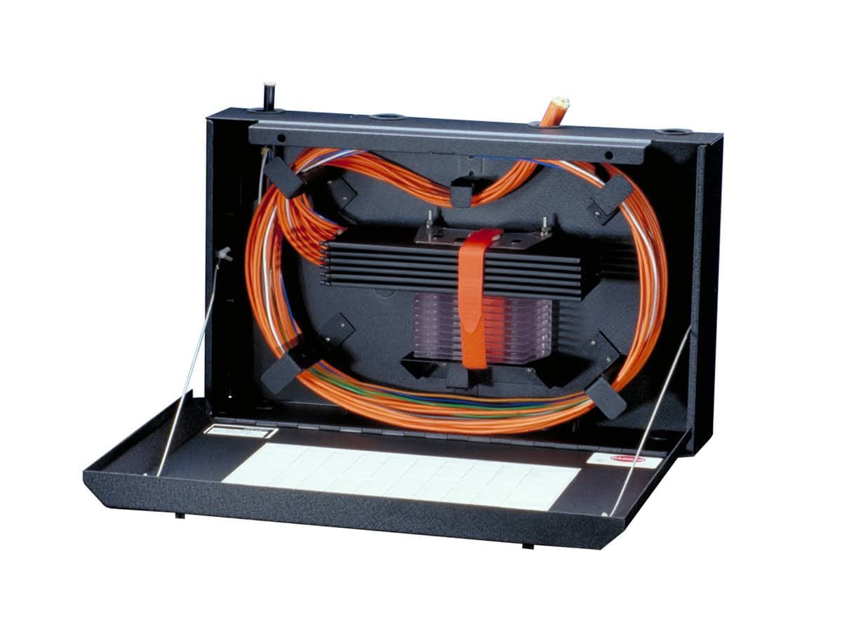 6-units min. Corning WSH16SPT Housing, Wall Mount Splice. Will Accept 16.2" Splice Trays. For Terminating Four Modules - WSH-16SPT