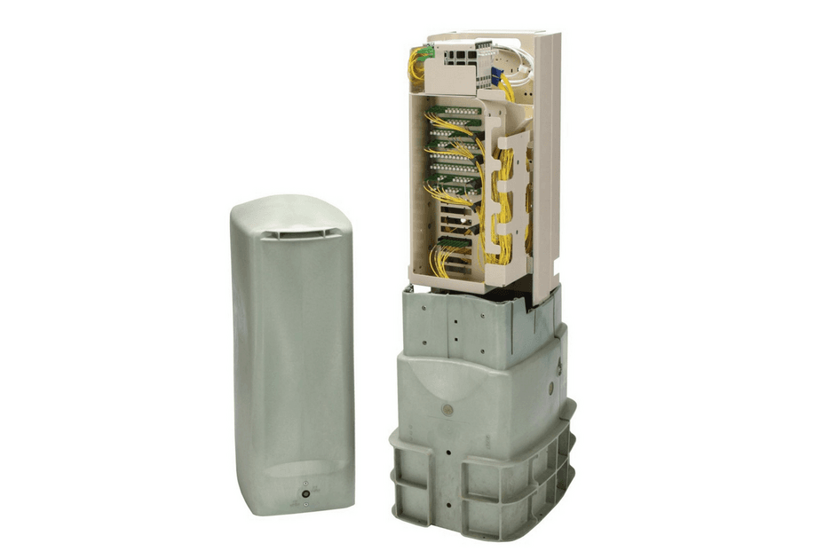CommScope FD3-PA096J00U4220 - FDH 3000 Hub in a Pedestal, 96F SC/APC, No Splitters, 96 Splice Capacity