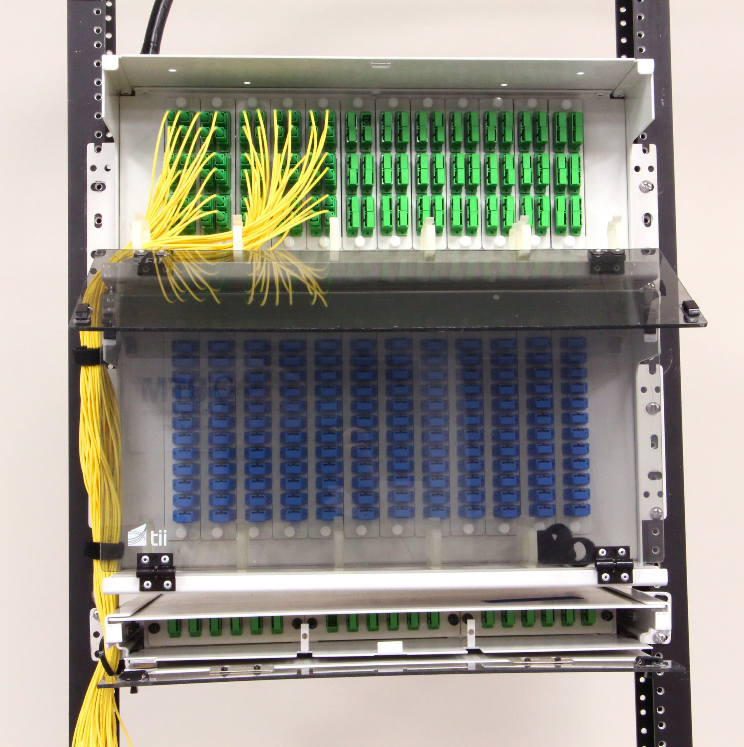 Tii Technologies RM7UWL072RSC9 - TSL Series 7RU LGX Patch & Splice Panel, 72-Port Singlemode SC