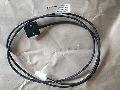 18-units min. Ericsson Cable With Connector/battery Temp Sensor - RPM777161/01500